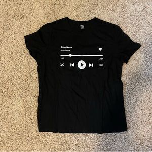 LNWOT Tee